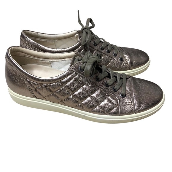 Ecco Metallic Sneaker Women Sz 41 US10 Wide Quilted Leather Bronze Casual Laced - Picture 4 of 11